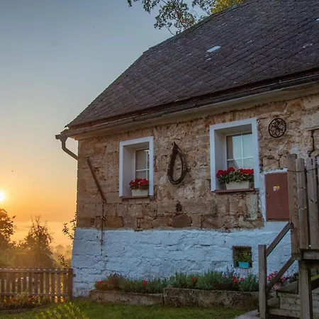 Kamenny Dum Bezdedice-machuv Kraj *