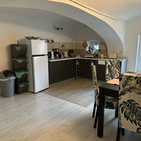 Kamenny Dum Bezdedice-machuv Kraj Hébergement de vacances