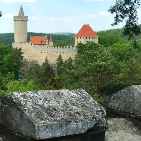 Kamenny Dum Bezdedice-machuv Kraj Feriehus *