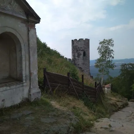 Vakantiehuis Kamenny Dum Bezdedice-machuv Kraj Bezdedice