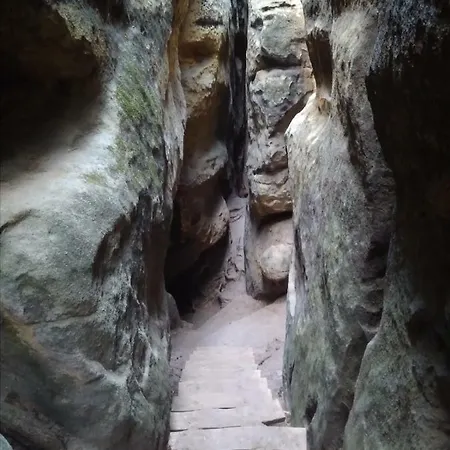 Kamenny Dum Bezdedice-machuv Kraj Bezdedice