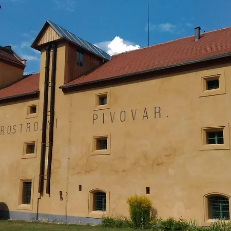 Kamenny Dum Bezdedice-machuv Kraj Ferienhaus