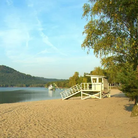 Kamenný Dům Bezdědice-máchův Kraj * Bezdedice