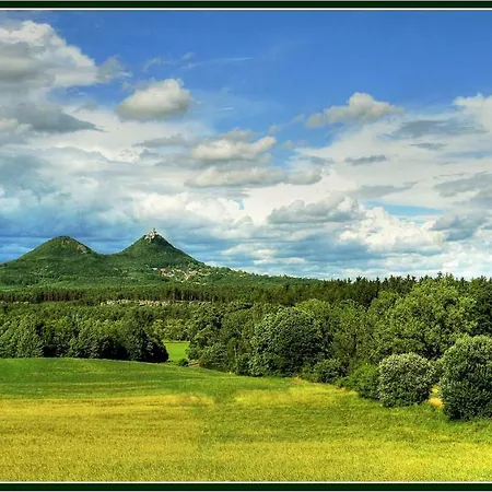 Feriehus Kamenny Dum Bezdedice-machuv Kraj *