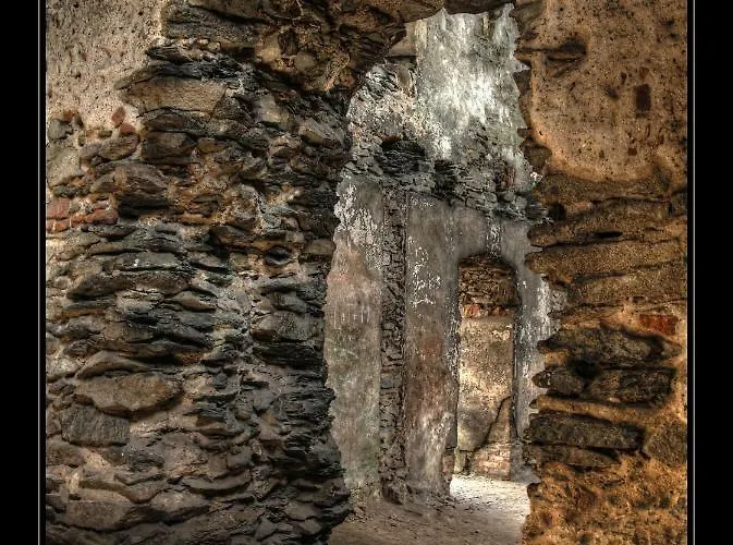 Kamenny Dum Bezdedice-machuv Kraj Bezdedice